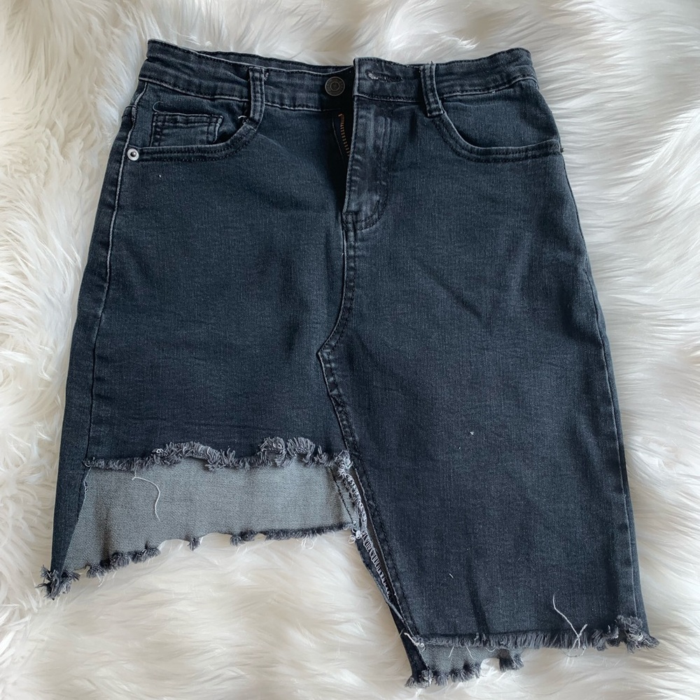 Black jean skirt, cute half cropped